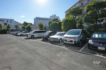 敷地内駐車場（屋外平面式）