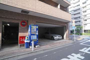 敷地内駐車場（屋内平面式）