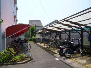 バイク置場、駐輪場