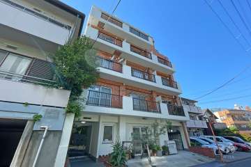 マンション西五反田（6丁目3-6）の外観（南側から）