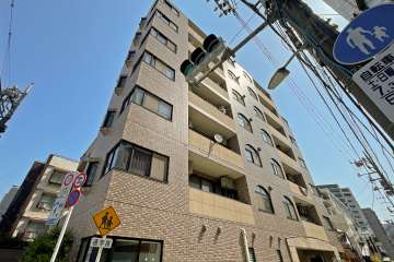 ラビゼームス坂の外観（南西側から）