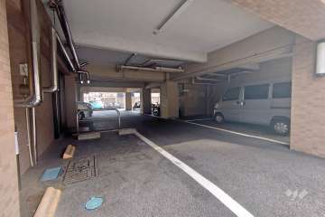 敷地内駐車場（屋内平面式）