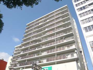 伊丹駅前ファミリーハイツの外観（南側から）