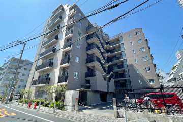 アールブラン大森の外観（東側から）　