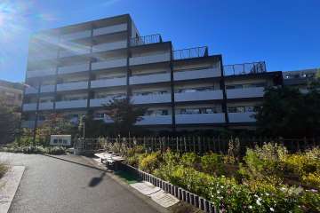 プレシス大井町の外観（南東側から）