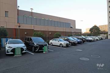 敷地内駐車場（屋外平面式）