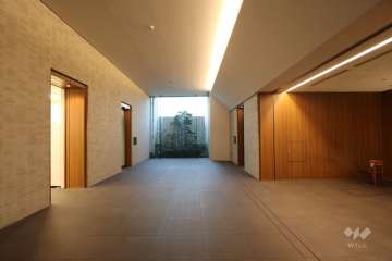 エントランスホール