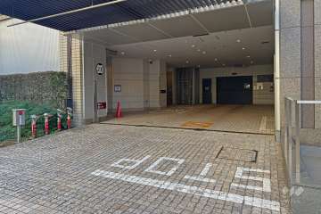 駐車場の出入り口