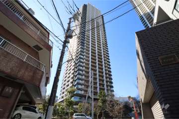 ブリリアタワーズ目黒サウスレジデンスの外観(北東側)