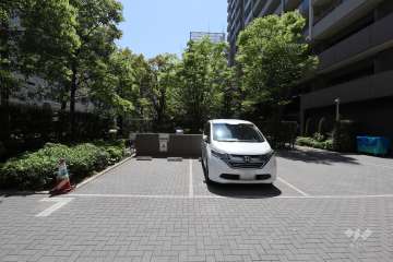 敷地内来客用駐車場　