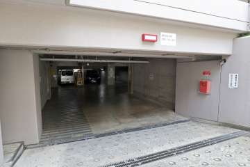 駐車場の出入口