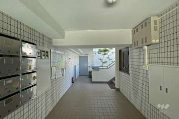 エントランス内