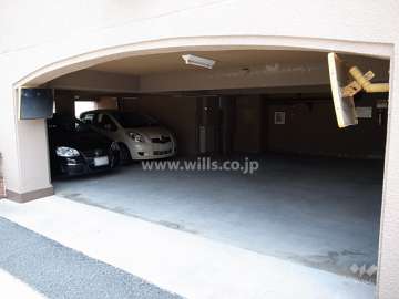 敷地内駐車場（屋内平面式）
