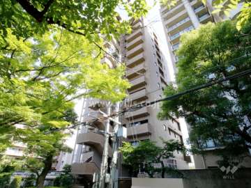 グランドメゾン宝塚の外観（北西側から）