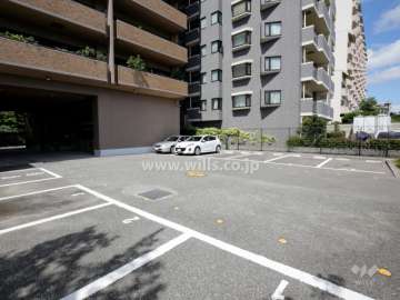 敷地内駐車場（屋外平面式）