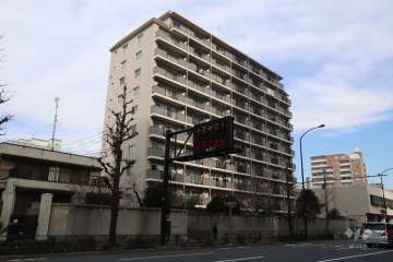 東亜サウスキャッスルの外観（南西側から）