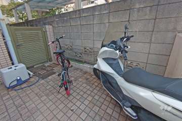 駐輪場とバイク置場
