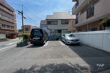 敷地内駐車場（屋外平面式）