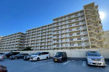 潮路北第１ハイツ６８号棟の外観（北西側から）