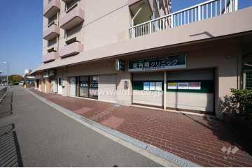 1F西側にある店舗部分
