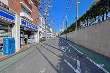 敷地南西側前面道路