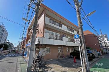 アスペンリーフの外観（南東側から）