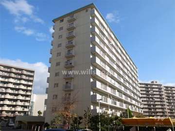 コープ野村伊丹B棟の外観（南西側から）