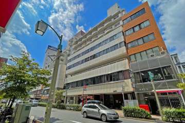 目黒西口マンション２号館の外観（北東側から）