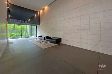 エントランスホール