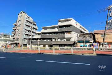 スカイコート品川パークサイド３の外観（南東側から）