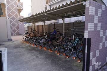 駐輪場（屋根付き）