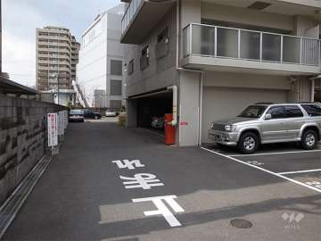 敷地内駐車場（平面式）