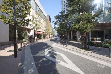 敷地北西側の前面道路