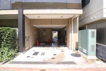 駐輪場の出入り口