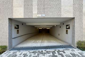 敷地内駐車場（屋内機械式）