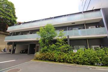 アクサスレジデンス目黒東の外観（北側から）