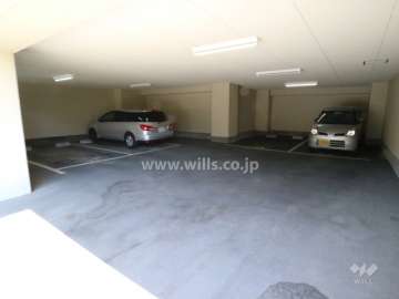 敷地内駐車場（屋内平面式）