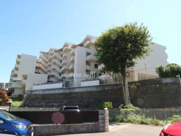 伊丹パークホームズの外観（北東側から）