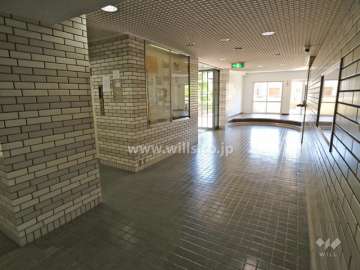 エントランスホール