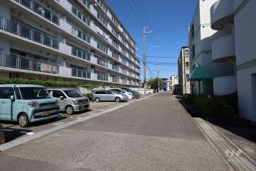 敷地内駐車場（屋外平面式）