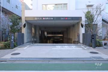 駐車場の出入り口