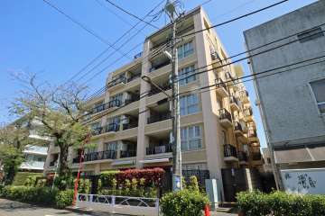 グランシティ碑文谷の外観（南西側から）