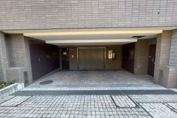 敷地内駐車場（屋内機械式）