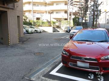 敷地内駐車場（屋外平面式）