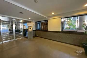 エントランスホール