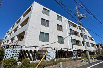 目黒諏訪山パークハウスの外観（南側から）