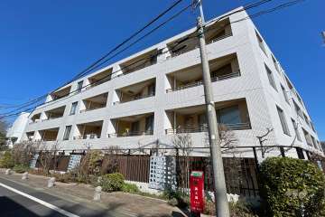 目黒諏訪山パークハウスの外観（南側から）