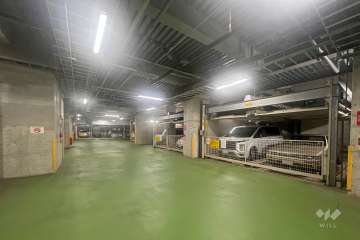 敷地内駐車場（屋内機械式）