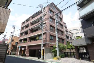 クレッセント祐天寺の外観(南東側から)　　