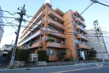 ライオンズマンション学芸大学の外観(南西側から)